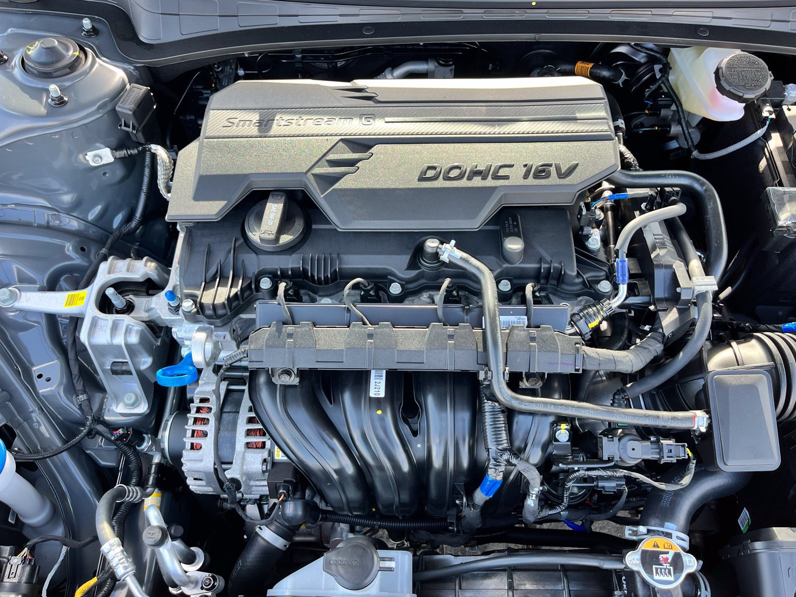 New 2025 Hyundai Elantra SEL FWD image 27