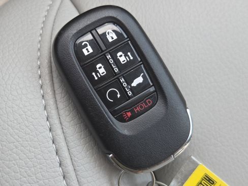 Certified 2026 Honda Odyssey EX-L image 38