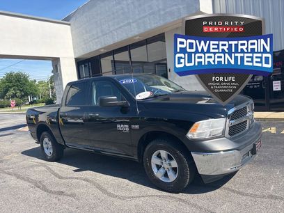 Used 2021 RAM 1500 4x4 Crew Cab Classic w/ Chrome Appearance Group