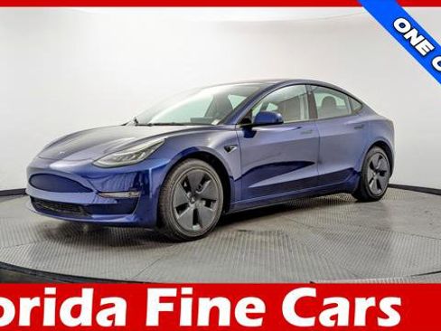 Used 2022 Tesla Model 3 Long Range AWD/4WD image 2