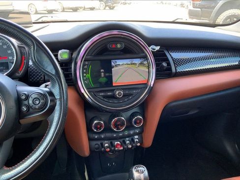 Used 2019 MINI Cooper S FWD image 5