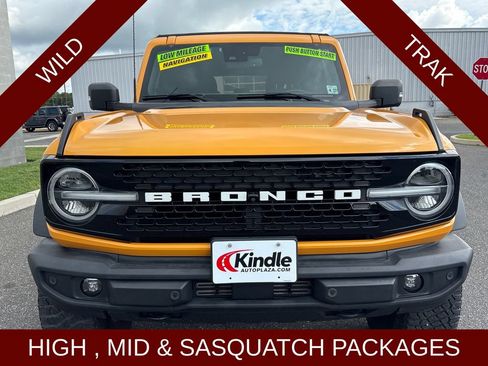 Certified 2022 Ford Bronco Wildtrak AWD/4WD image 2