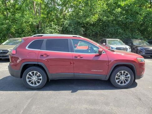 Used 2021 Jeep Cherokee Latitude Lux AWD/4WD image 2