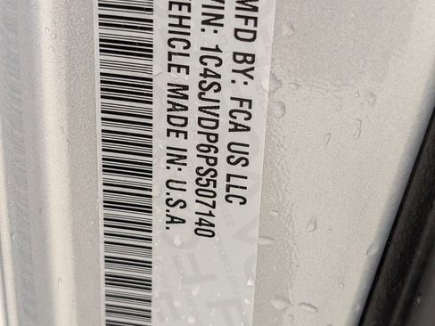 Used 2023 Jeep Wagoneer Series III w/ Preferred Equipment Group image 21