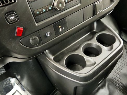 Used 2015 GMC Savana 2500 RWD image 15