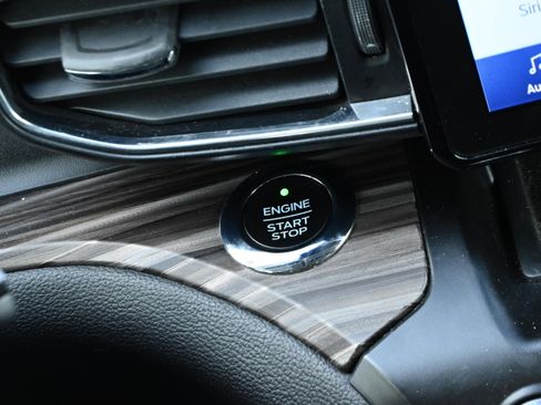 Used 2020 Ford Explorer Limited w/ Class III Trailer Tow Package image 25