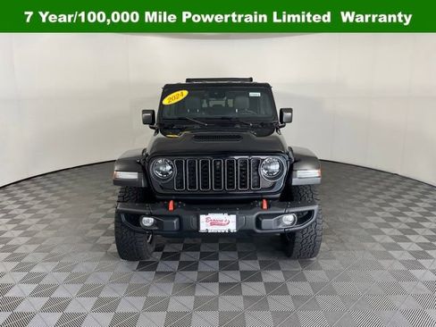 Used 2024 Jeep Gladiator Mojave AWD/4WD image 2