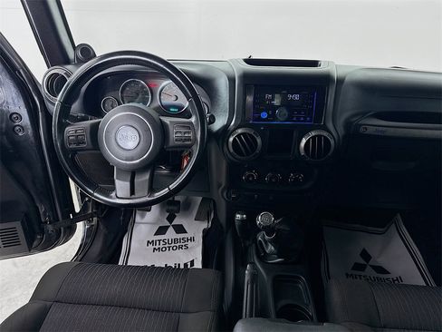 Used 2012 Jeep Wrangler Unlimited Sport w/ Connectivity Group image 20