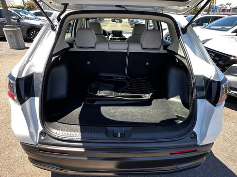 Used 2023 Honda HR-V LX image 12