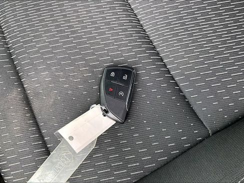 Used 2025 Chevrolet Equinox LT FWD image 10
