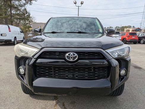 Used 2018 Toyota 4Runner SR5 image 9