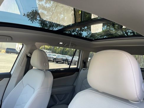 New 2026 Volkswagen Atlas SE FWD image 16