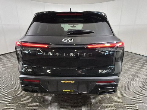 Used 2024 INFINITI QX60 Luxe AWD/4WD image 3