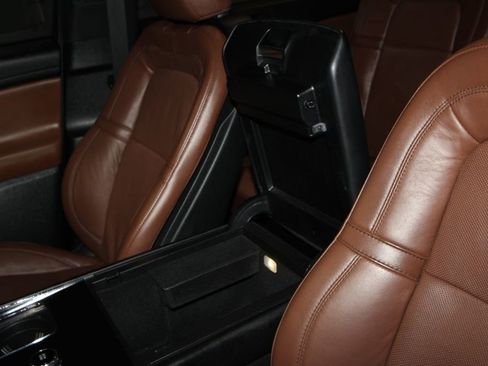 Used 2023 Lincoln Aviator Reserve w/ Equipment Group 201A image 23