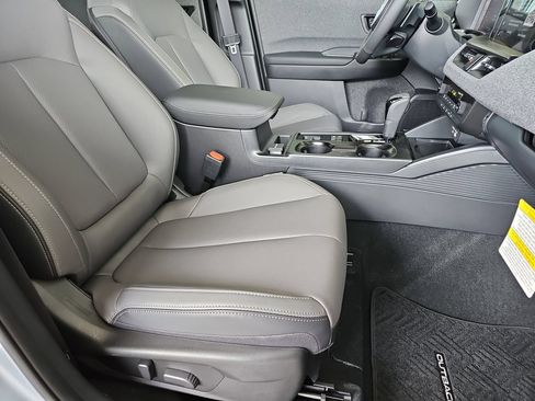 New 2026 Subaru Outback Limited AWD/4WD image 10