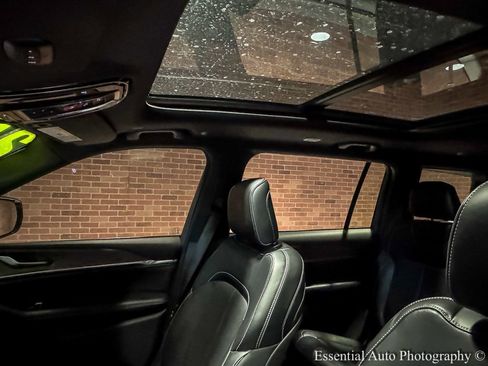 Used 2024 Jeep Grand Cherokee L Overland w/ Trailer Tow Package image 15