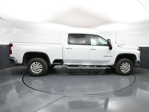 Used 2025 Chevrolet Silverado 2500 LT AWD/4WD image 28