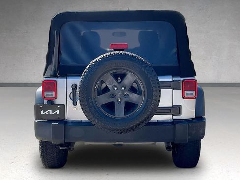 Used 2018 Jeep Wrangler Unlimited Sport S AWD/4WD image 5