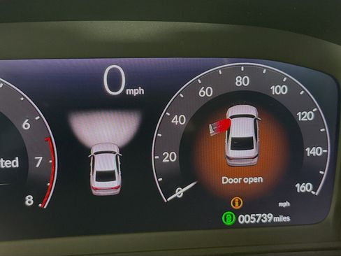 Used 2025 Honda Accord SE image 13