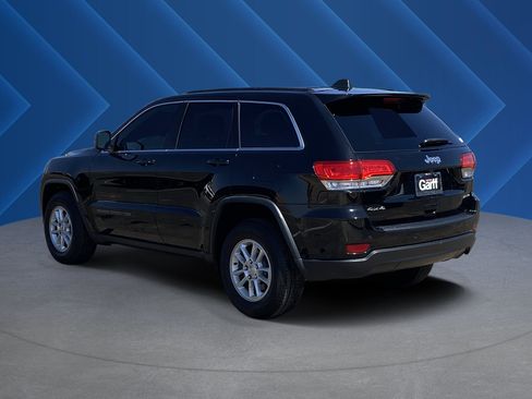 Used 2018 Jeep Grand Cherokee Laredo AWD/4WD image 5