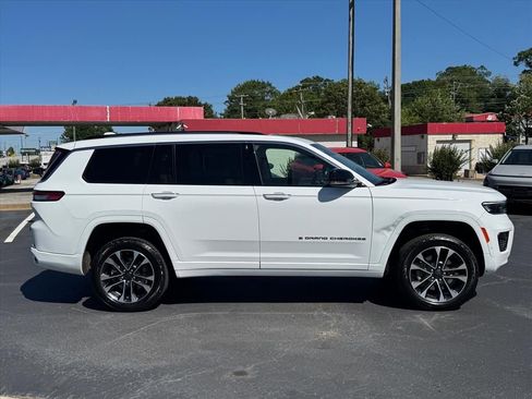 Used 2022 Jeep Grand Cherokee L Overland AWD/4WD image 2