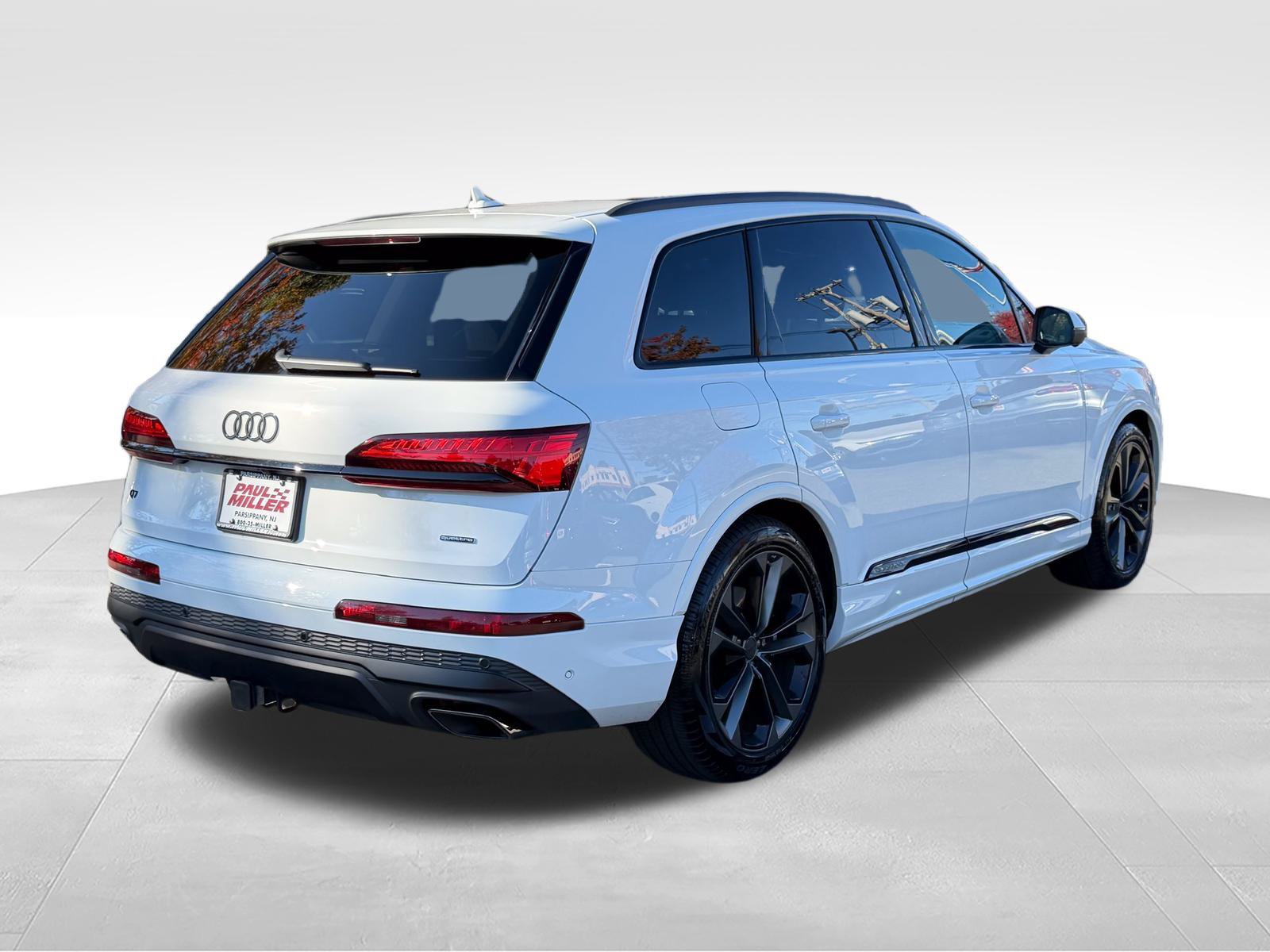 Used 2026 Audi Q7 3.0T Premium Plus w/ Premium Plus Package AWD/4WD image 8