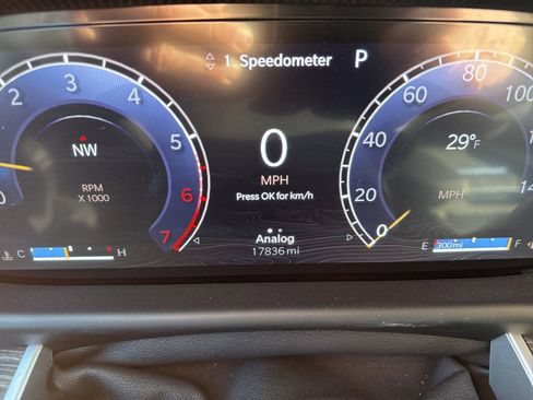 Used 2024 Jeep Wagoneer Series III image 14