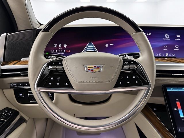 Used 2025 Cadillac Escalade Sport Platinum w/ LPO, Floor Liner Package AWD/4WD image 39