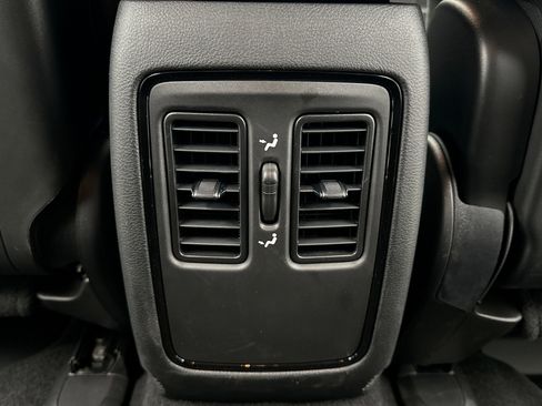 Used 2025 Dodge Durango GT AWD/4WD image 21