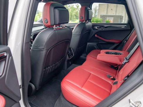 New 2026 Porsche Macan AWD/4WD image 23