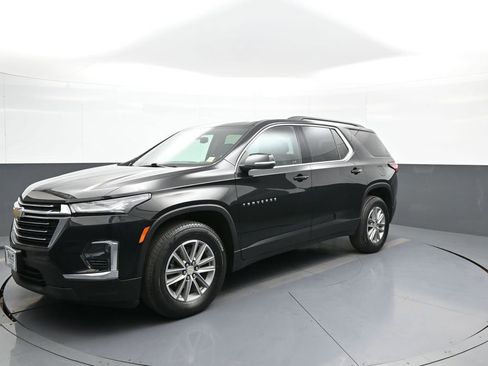 Used 2023 Chevrolet Traverse LT FWD image 10