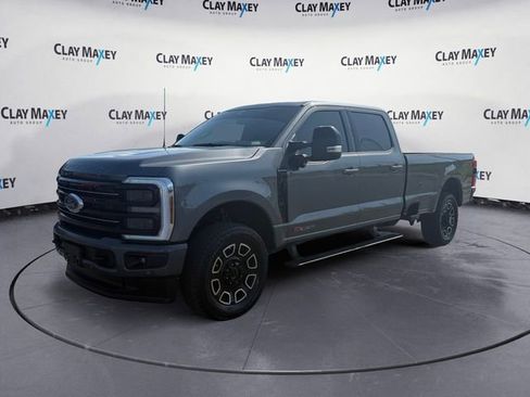 Used 2025 Ford F350 Platinum AWD/4WD image 1