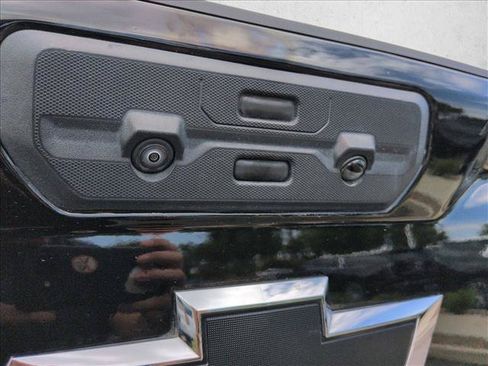 Used 2024 Chevrolet Silverado 2500 Custom w/ Custom Convenience Package AWD/4WD image 11
