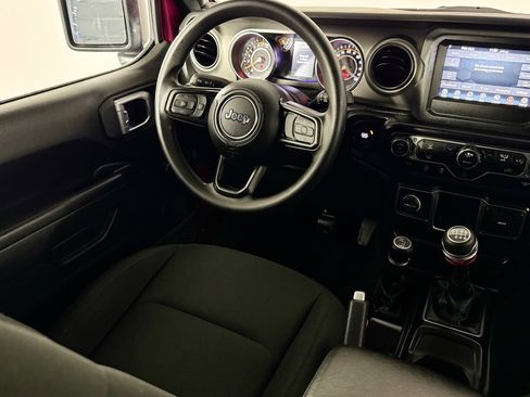 Used 2022 Jeep Wrangler Unlimited Sport image 29