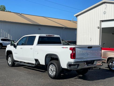 Used 2025 Chevrolet Silverado 2500 LT w/ Convenience Package AWD/4WD image 11