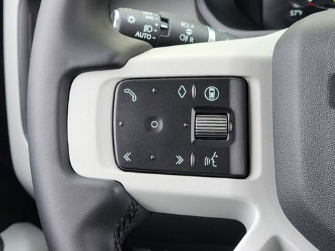 Used 2024 Land Rover Defender 110 S image 27