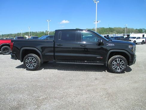 New 2026 GMC Sierra 1500 AT4 w/ AT4 Premium Package AWD/4WD image 3