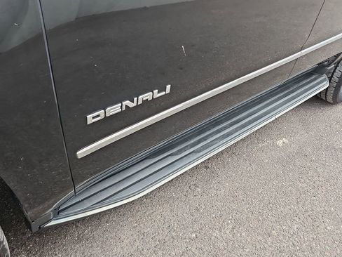 Used 2018 GMC Yukon Denali w/ Open Road Package image 23
