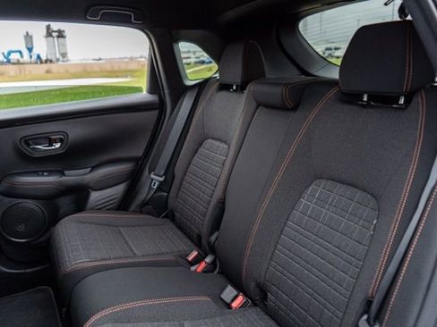 Used 2025 Honda HR-V Sport image 15