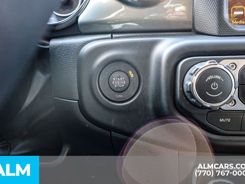 Used 2023 Jeep Wrangler Unlimited Sahara w/ Cold Weather Group AWD/4WD image 43