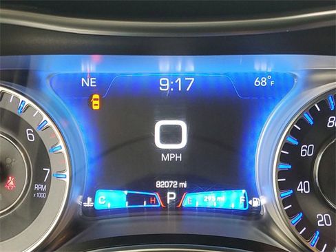Used 2020 Chrysler 300 Limited image 23