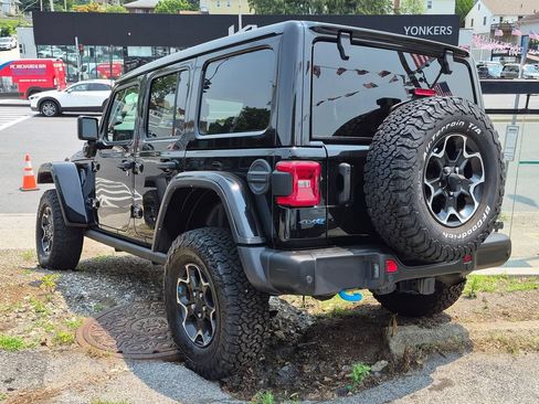 Used 2021 Jeep Wrangler Unlimited Rubicon 4xe w/ Steel Bumper Group AWD/4WD image 9