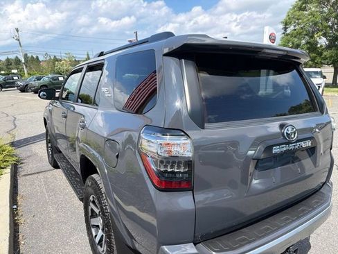 Used 2024 Toyota 4Runner TRD Off-Road Premium w/ Off Road Premium Plus Package AWD/4WD image 5