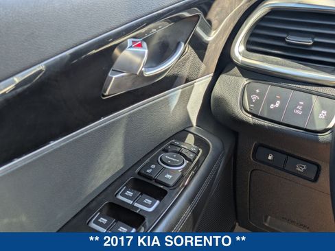 Used 2017 Kia Sorento EX w/ EX V6 Premium Package AWD/4WD image 26