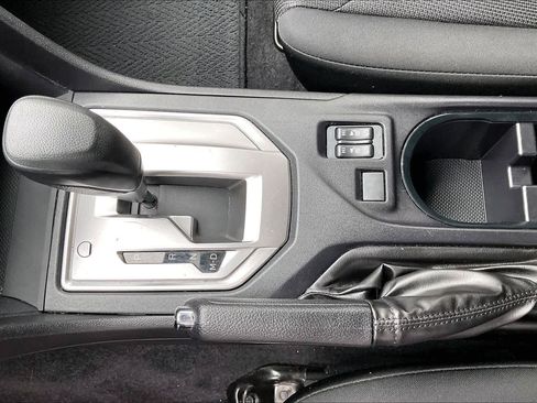 Used 2017 Subaru Impreza 2.0i Premium image 20