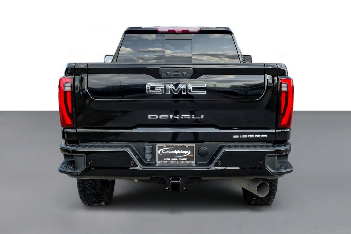 Used 2024 GMC Sierra 2500 Denali Ultimate AWD/4WD image 8