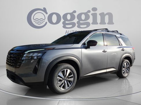 Certified 2026 Nissan Pathfinder SL AWD/4WD image 1