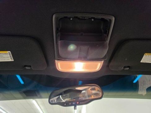 Used 2009 Pontiac G8 RWD image 29