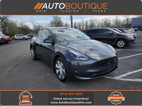 Used 2024 Tesla Model Y Long Range image 1
