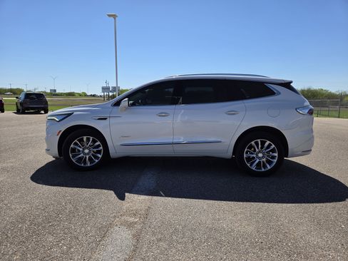 Used 2022 Buick Enclave Avenir w/ Trailering Package, 5000 lbs. image 4